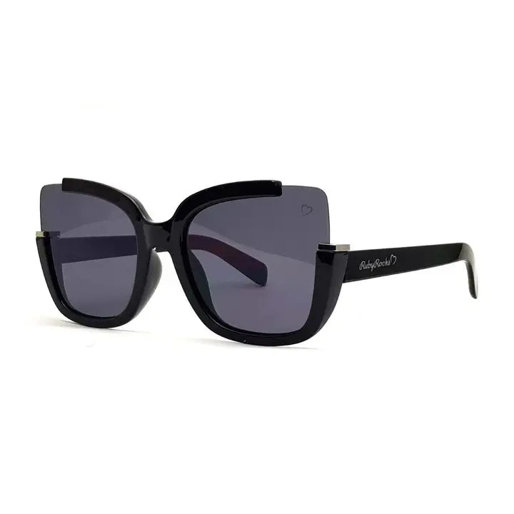 Elegant Black Sunglasses